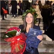 Insegnante di inglese, neolaureata in giurisprudenza con Livello C1